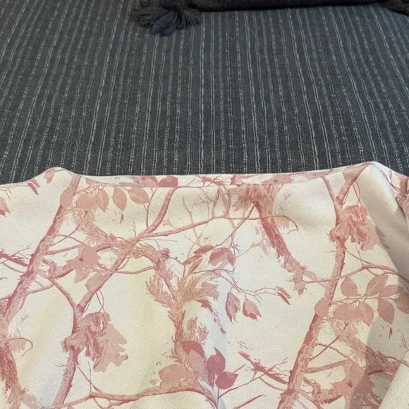 Abercrombie & Fitch Pink Camo Sunday Set - Picture 5 of 9